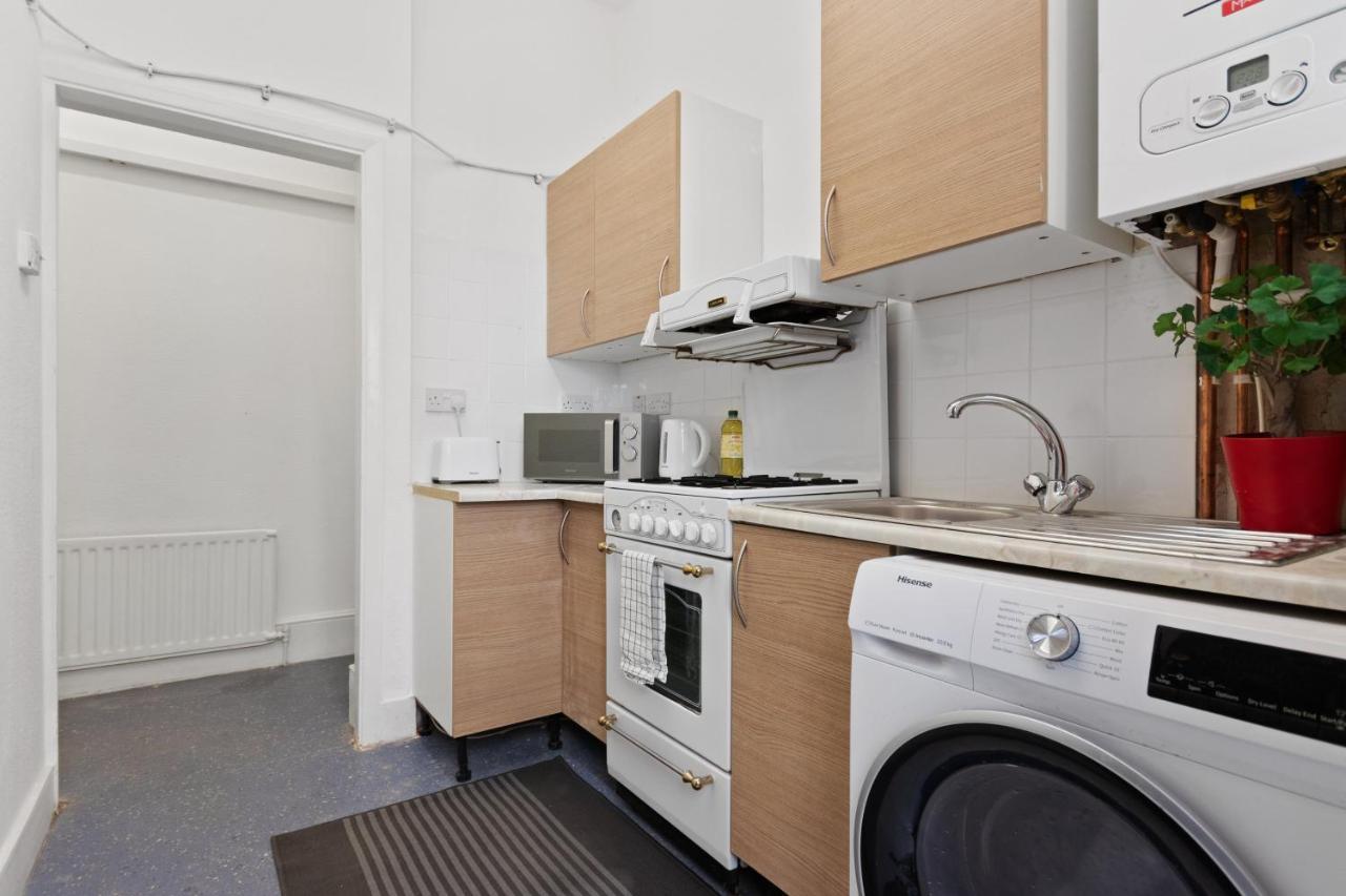 Fantastic 2Bd Barking Stay With Links To The City! Лондон Екстер'єр фото